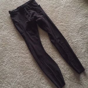 Lululemon Men’s Black Tight Stuff Tight (Medium)